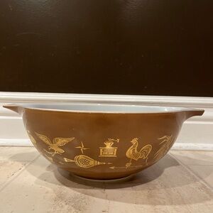 Pyrex Early American Cinderella Mixing Bowl Brown/Gold 4QT #444 VTG made in USA